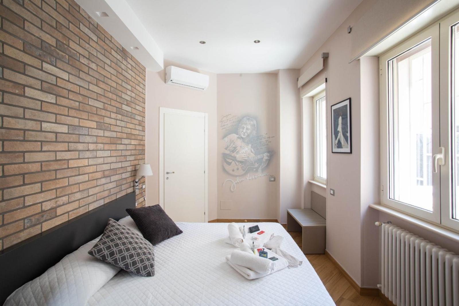 Little Rock Guest House Gaeta Luaran gambar