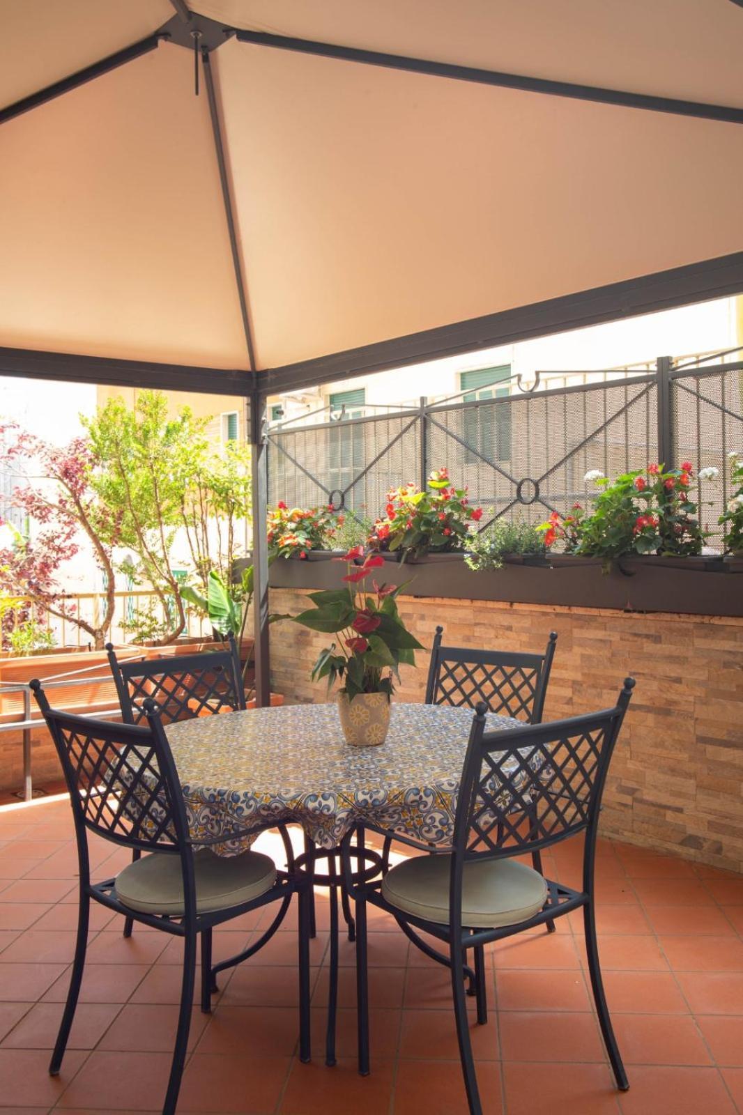 Little Rock Guest House Gaeta Luaran gambar